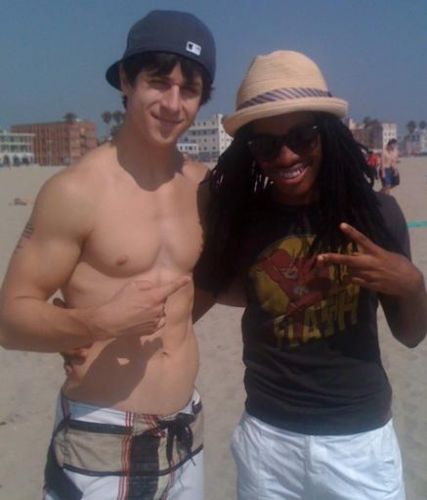 What do you think of Wizards of Waverly Place star David Henrie shirtless